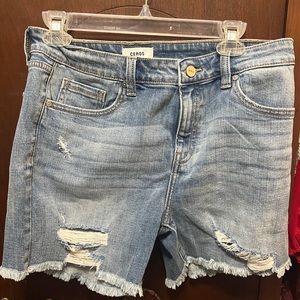 Jean shorts. size 31 from the brand Ceros. Only worn once